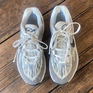 Men’s Nike Air Zoom Athletic Running Shoes